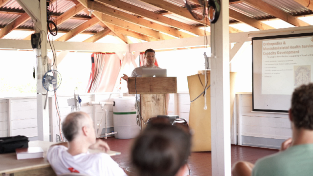 Dr. Ben LaBrot lectures about patient care at Floating Doctors headquarters in Panama. Dr. Ben LaBrot lectures about patient care at Floating Doctors headquarters in Panama.